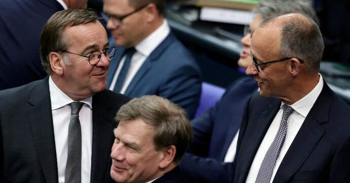 Armi a Israele, 130 diplomatici si rivoltano a Berlino