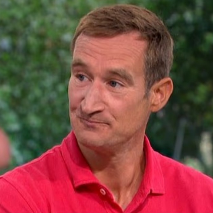 “Mi sono rotto ogni osso della faccia, una barra di metallo mi ha trapassato lo stomaco”: un biglietto gratis per una giostra si trasforma in un incubo, la storia di Nick Field e Alison Collins