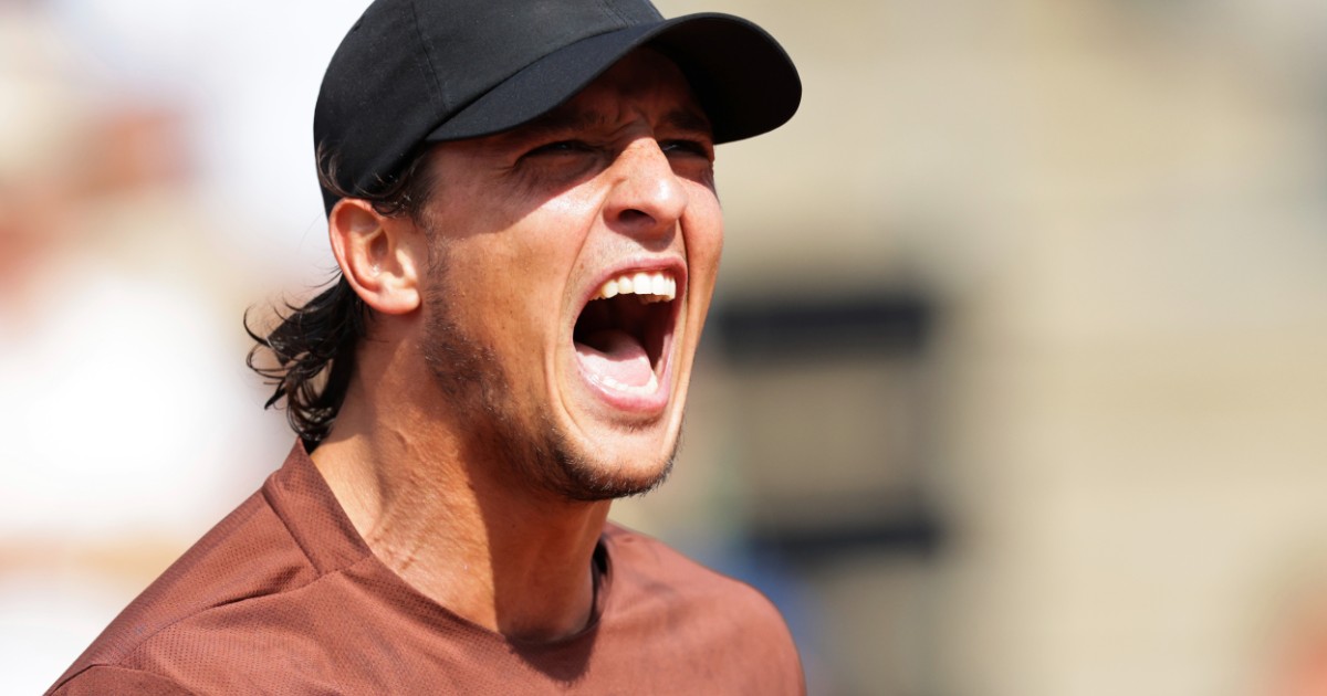 Implacabile Darderi: batte Carabelli e va in finale anche a Umago. Può vincere il secondo titolo consecutivo Implacabile Darderi: batte Carabelli e va in finale anche a Umago. Può vincere il secondo titolo consecutivo