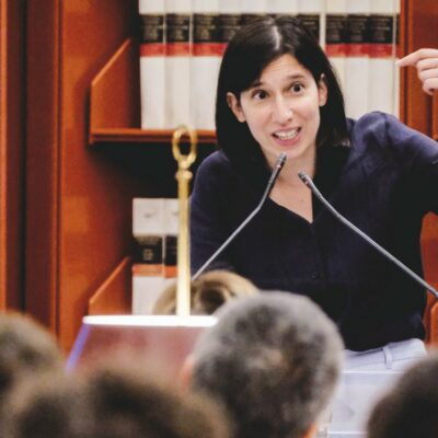 Copertina di Inchiesta Pesaro, Schlein blinda Ricci e lui avvia già la corsa: “Non gestivo gli appalti”