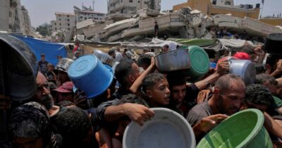 Copertina di Altri 10 morti e 90 Tir di aiuti. “Razzie di Hamas non provate”