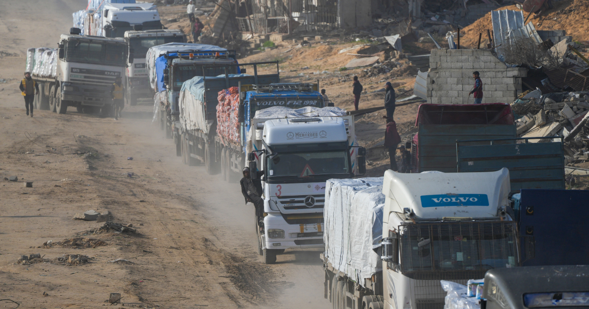 gaza israele da oggi pause tattiche per far entrare aiuti ma l8217idf non 232 vero che si muore di fame arrivano i primi camion dall8217egitto
