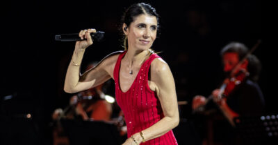 Copertina di “Volevo capire se avevo ancora un posto nella musica, mi sono fatta di lato per aprirmi. La cura per me la svolta. A settembre canterò Calcutta, Petrella, Dardust”: ecco Giorgia