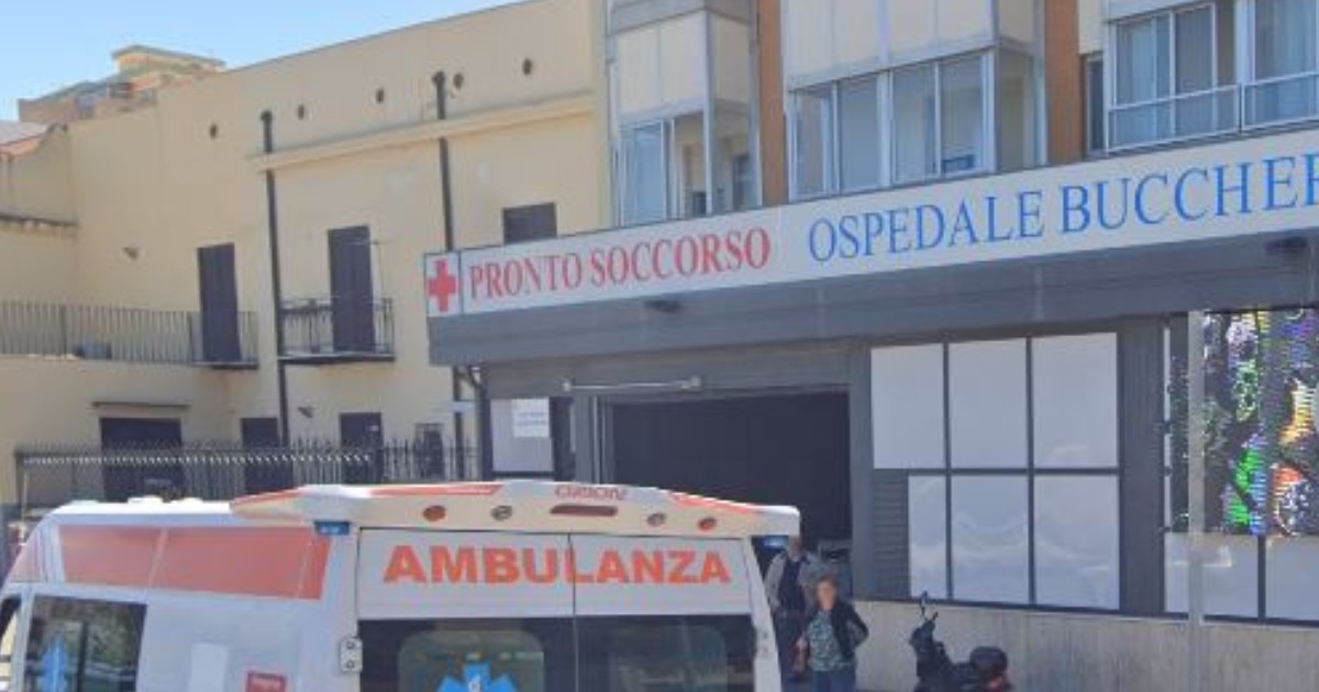 bambina di 11 anni morta a palermo 232 arrivata in ospedale con i vestiti zuppi di benzina e segni di violenza