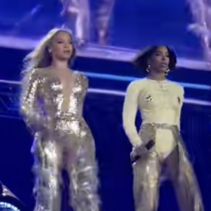 Beyoncé e la reunion con le Destiny’s Child durante il concerto a Las Vegas – IL VIDEO