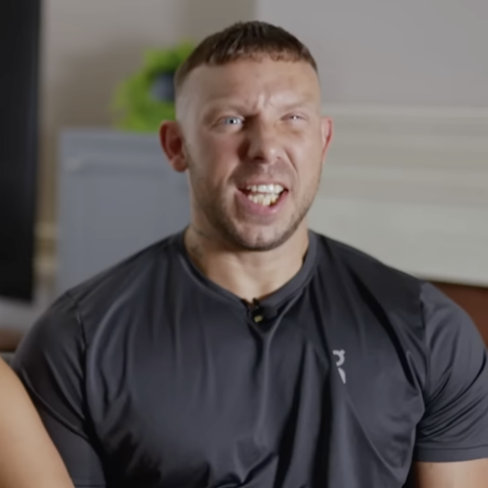 “Il mio ragazzo va a letto con gli uomini per soldi. Io giro i suoi film. Ama il suo lavoro, ma questo non vuol dire che sia gay”: Terri e Ryan si raccontano