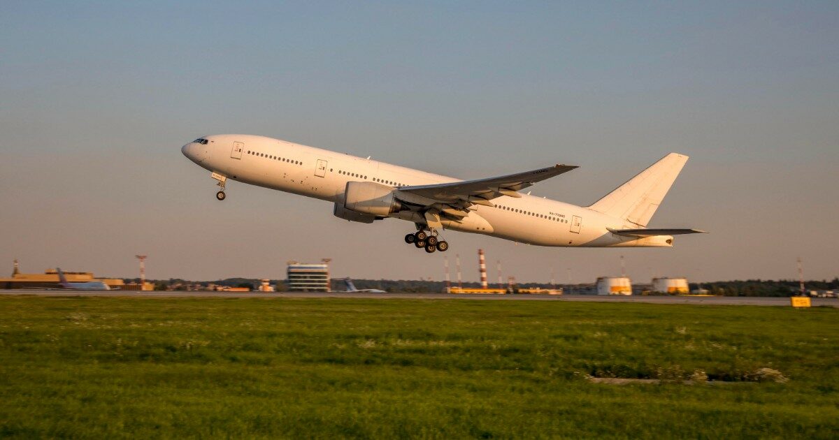 caos negli aeroporti in russia l8217attacco hacker ad aeroflot e la strategia ucraina dei droni per creare disagi