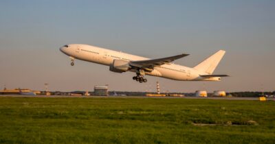 Copertina di Caos negli aeroporti in Russia: l’attacco hacker ad Aeroflot e la strategia ucraina dei droni per creare disagi
