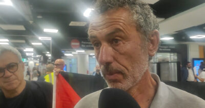 Copertina di Freedom Flotilla, Antonio Mazzeo tornato in Italia: “Accolti in modo ignobile, i governi facciano rimpatriare tutti”