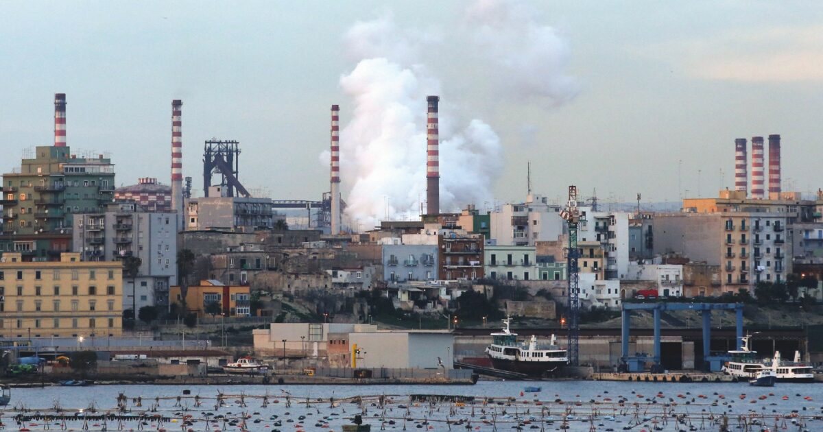 Ilva, l’accordo è un’intesa minima sulla decarbonizzazione. Via alla nuova gara per la vendita