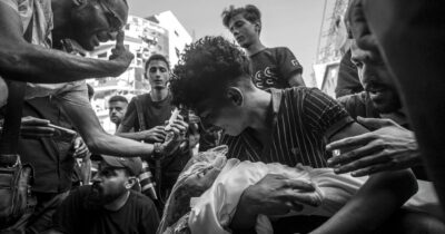 Copertina di Gaza, lo sterminio a tre ore da noi