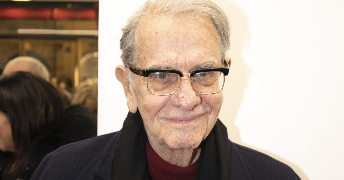 È morto Enrico Lucherini, il press agent più famoso d’Italia: “Ho cominciato come attore, ero un cane che abbaiava. Con Sophia Loren sodalizio unico” È morto Enrico Lucherini, il press agent più famoso d’Italia: “Ho cominciato come attore, ero un cane che abbaiava. Con Sophia Loren sodalizio unico”