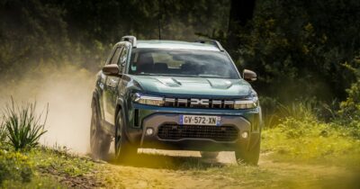 Copertina di Dacia Duster 2025, la prova de Il Fatto.it – Versatile dentro e fuori dall’asfalto – FOTO