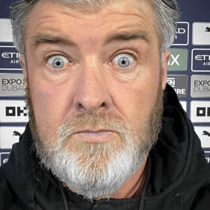 Paul Gallagher accusato di stupro e violenza sessuale. Il fratello maggiore di Noel e Liam degli Oasis indagato sui fatti avvenuti tra il 2022 e 2024