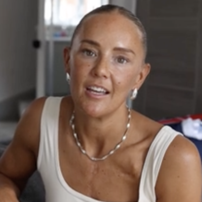 “Sono morta per 17 minuti mentre mi allenavo in palestra. Ho visto tutti dall’alto mentre i medici cercano di rianimarmi”: la storia di Victoria Thomas