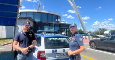 Copertina di Padre e figlio ebrei insultati e aggrediti all’autogrill: si indaga su un gruppo di 15 persone, tre già identificate