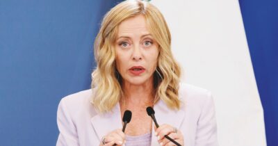 Copertina di Governo frena su aiuti Pnrr. Dossier: “Trump vuol levare la web tax”
