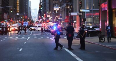 Copertina di Sparatoria a New York: 27enne uccide 4 persone nel grattacielo sede della Football League