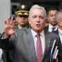Copertina di Colombia, condannato l’ex presidente Uribe: “Giornata fondamentale per la costruzione della memoria collettiva”