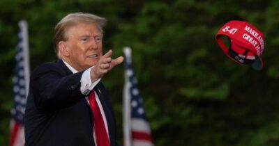 Copertina di Il mondo Maga si riposiziona sulla guerra a Gaza: “È genocidio”. Il sondaggio: “Il 60% degli statunitensi disapprova azioni Israele”