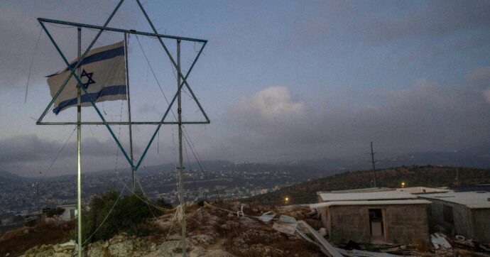 “Vogliamo colonizzare Gaza”: mille famiglie di sionisti ultranazionalisti marciano verso la Striscia, sostenuti da membri del governo