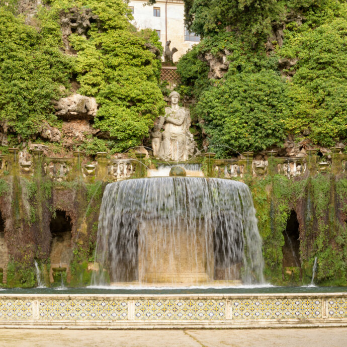 Agosto in città, 20 cose da fare nei weekend: la nostra guida a mostre, festival musicali, esperienze enogastronomiche e rievocazioni storiche