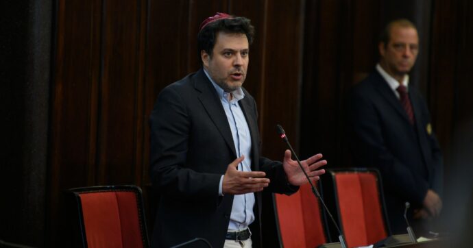 “Almeno ad Auschwitz avevate da mangiare”: l’insulto antisemita al consigliere comunale di Milano