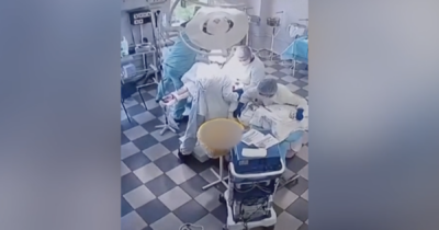 Copertina di Terremoto in Kamchatka, i dottori operano tra le scosse di magnitudo 8.8: le immagini