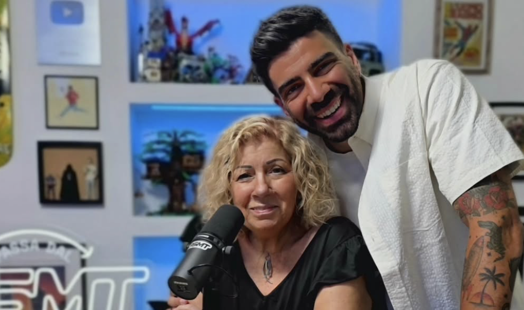 stiamo vivendo probabilmente il momento pi249 brutto e difficile della nostra vita gianluca gazzoli intervista la madre e si commuove