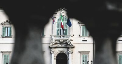 Copertina di Mattarella tra i “russofobi”: convocato l’ambasciatore di Mosca