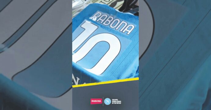 Il nuovo sponsor del Napoli fa lo scommettitore