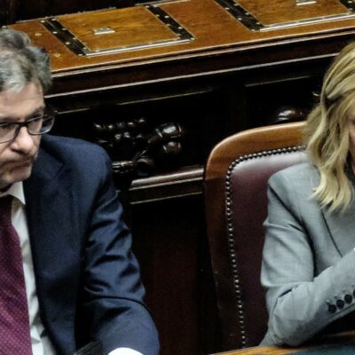 Copertina di L’Italia ingrana la retromarcia: Pil -0,1% nel secondo trimestre