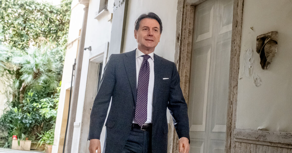 marche giuseppe conte d224 il via libera a matteo ricci il m5s sosterr224 la sua candidatura alle regionali