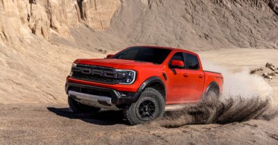 Copertina di Ford Ranger Raptor, la prova de Il Fatto.it – Anima da deserto, cuore da salotto – FOTO