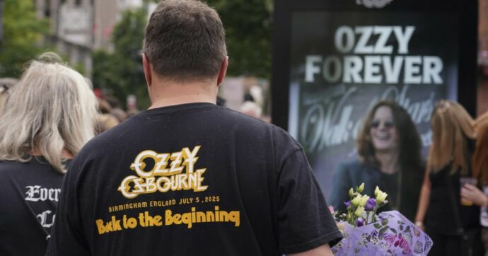 Oggi il senso del ‘living funeral’ di Ozzy Osbourne appare con chiarezza disarmante