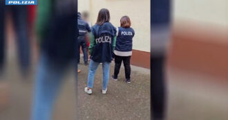 Copertina di Torturò e sequestrò migranti e uccise un bambino: 29enne somalo arrestato in Germania – Video