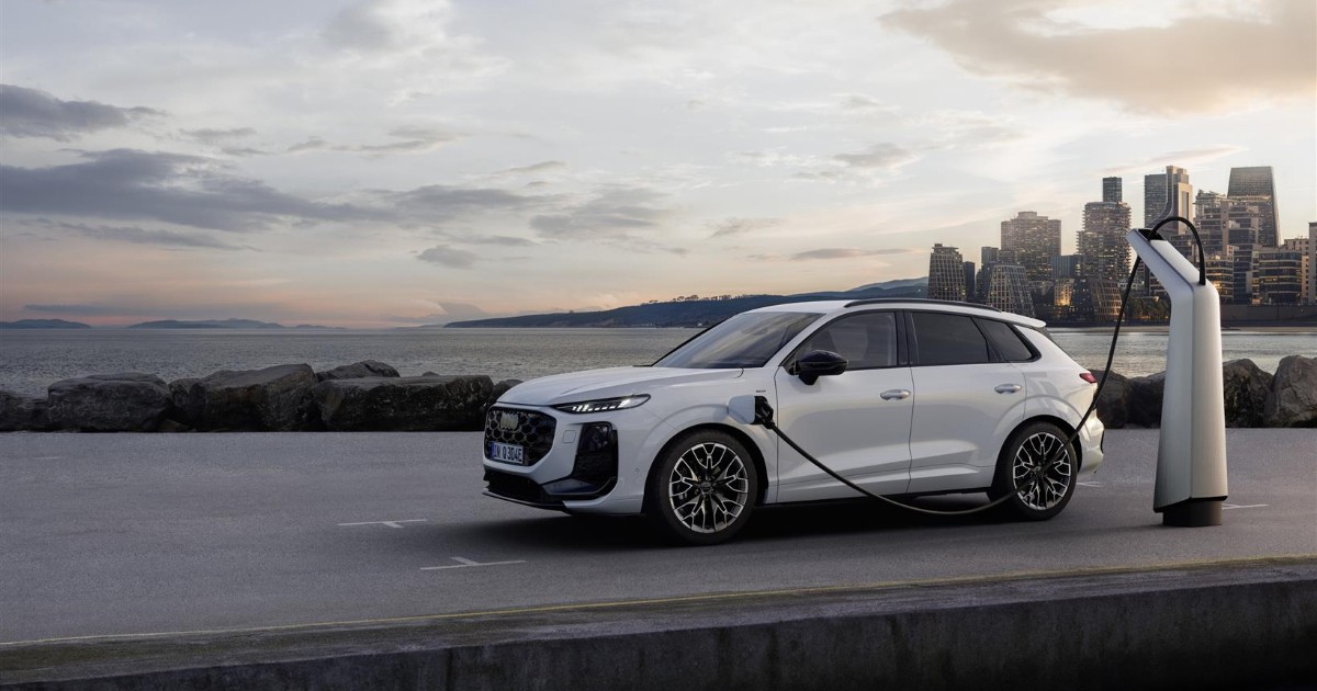 nuova audi q3 e hybrid aperti gli ordini del suv plug in premium