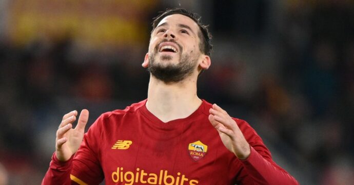 Carles Perez morso ai testicoli da un cane: ricoverato d’urgenza, come sta oggi l’ex calciatore della Roma