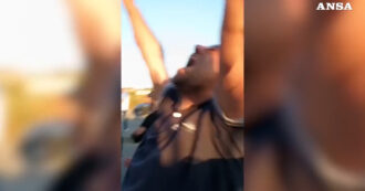 Copertina di Licenziato per errori sui permessi per la 104, 200 colleghi scioperano fino al suo rientro: la gioia dopo l’annuncio dei sindacati – Video