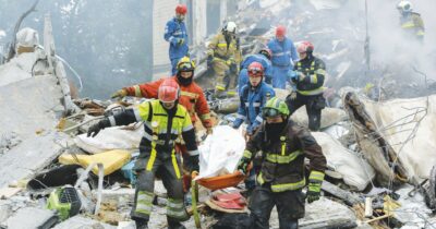 Copertina di Ucraina, raid russi su Kiev. E cade Chasiv Yar