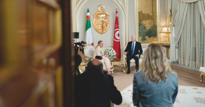 Tunisia, Libia  e Turchia:  ecco il tour di Meloni  anti-sbarchi