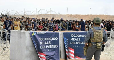 Copertina di “Consegnati 100 milioni di pasti”: la foto “pornografica” che celebra i finti successi della Gaza Humanitarian Foundation