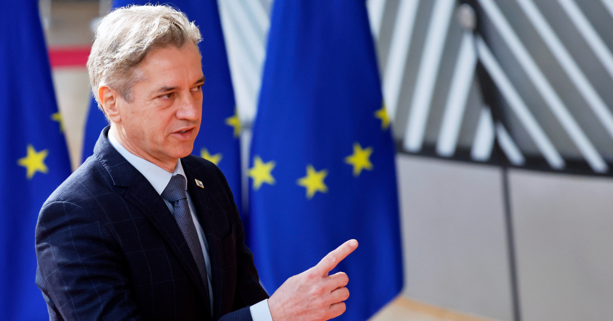 La Slovenia vieta il commercio di armi con Israele: “L’Ue è troppo divisa per farlo, è vergognoso” La Slovenia vieta il commercio di armi con Israele: “L’Ue è troppo divisa per farlo, è vergognoso”