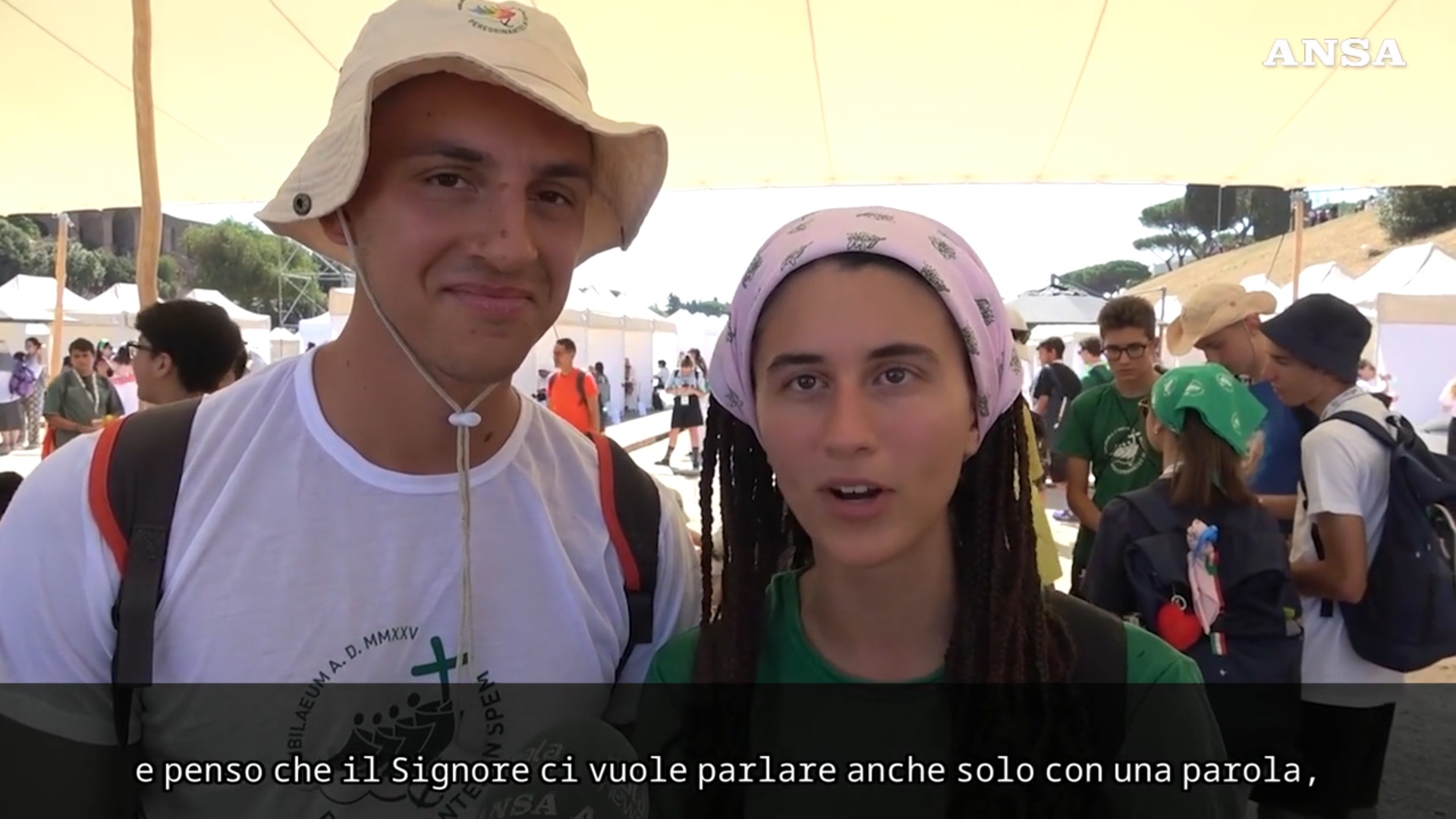 Migliaia di giovani da tutto il mondo per il Giubileo, al Circo Massimo montati 200 confessionali: “Siamo il futuro” – Video