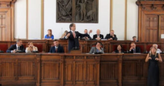 Copertina di Falcomatà e la “politica dello skibidi boppy”: il sindaco di Reggio Calabria usa il trend per descrivere l’opposizione