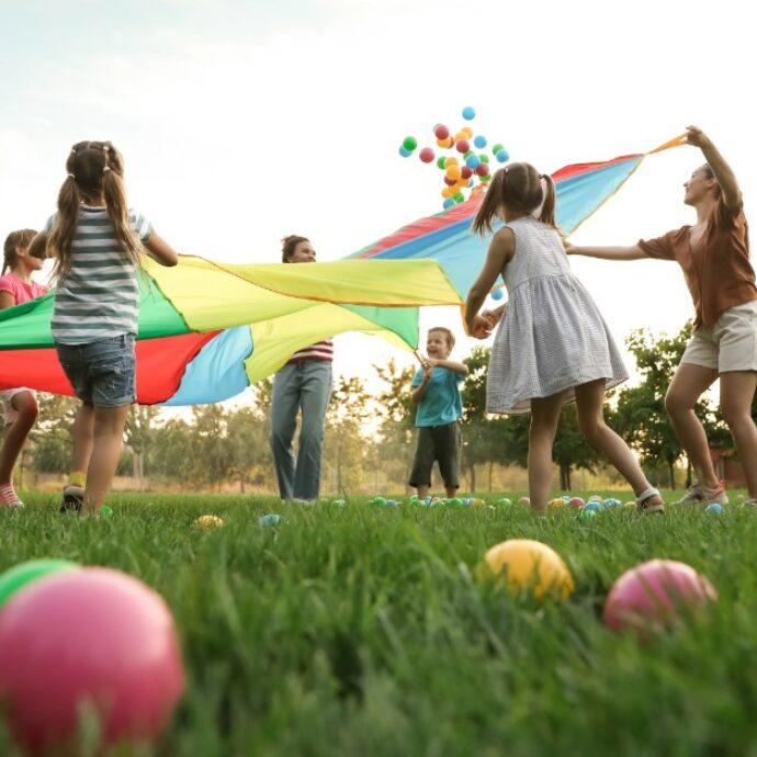 “Cosa state facendo? Non è permesso”: merenda di compleanno al parco per la figlia di 8 anni finisce con una multa da 80 euro