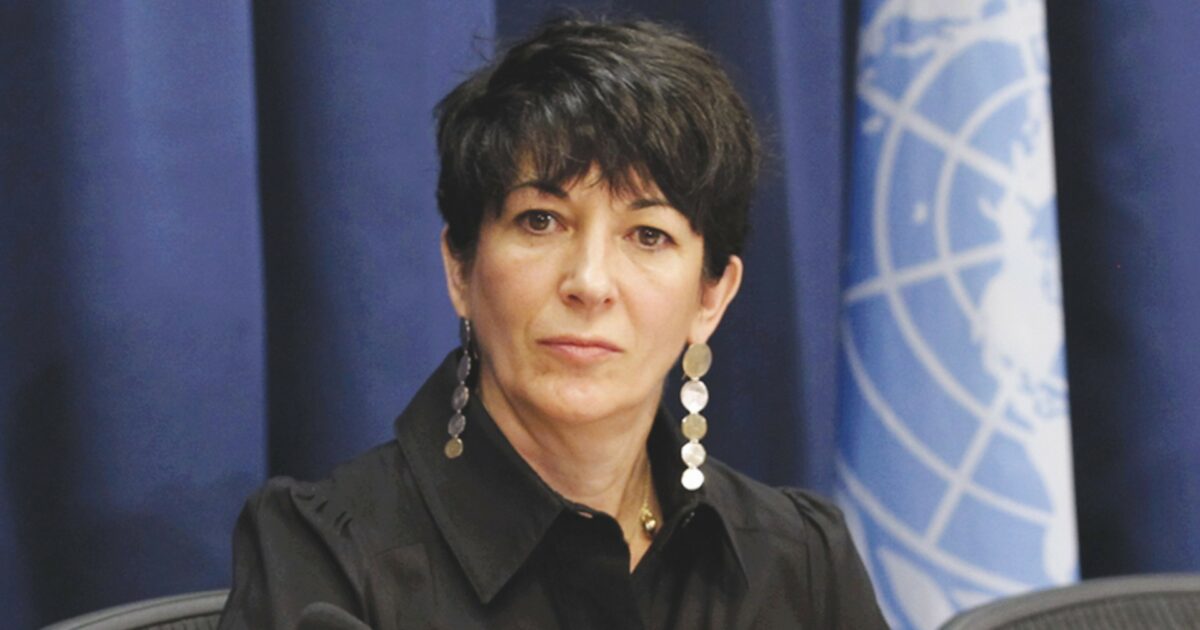 Caso Epstein, Maxwell parla e difende Trump: “Mai visto in un contesto inappropriato”. Lista clienti? “Non esiste. E Jeffrey non si è suicidato” Caso Epstein, Maxwell parla e difende Trump: “Mai visto in un contesto inappropriato”. Lista clienti? “Non esiste. E Jeffrey non si è suicidato”