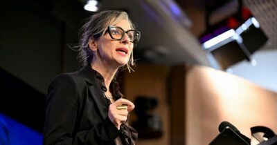 Copertina di Il nome di Francesca Albanese nelle liste Ofac: cos’è il guinzaglio invisibile della finanza americana