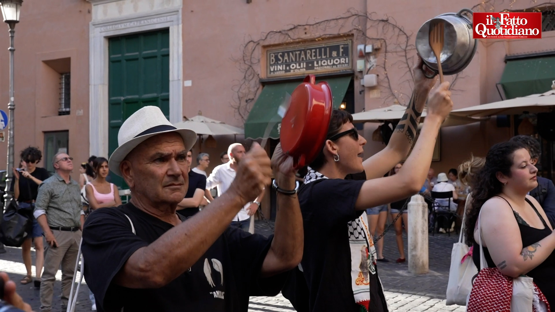 “Facciamo rumore per Gaza”, Non una di meno in piazza a Roma con pentole e mestoli: “Governo complice del genocidio” “Facciamo rumore per Gaza”, Non una di meno in piazza a Roma con pentole e mestoli: “Governo complice del genocidio”