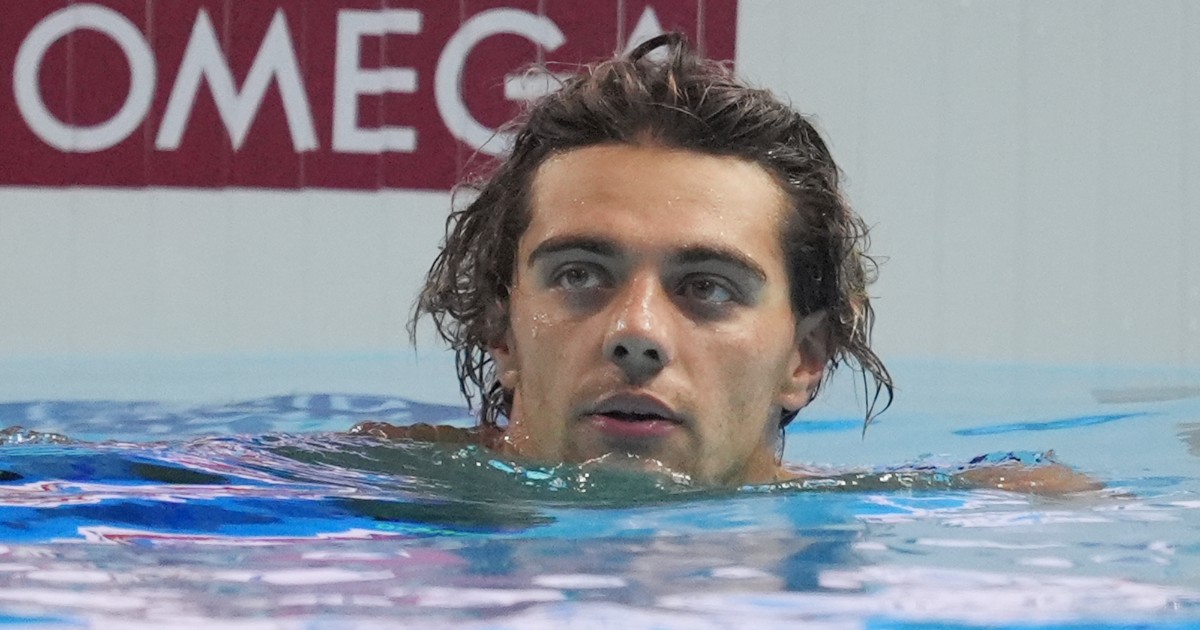 Mondiali di nuoto, Ceccon si riscatta: finale e record nei 100 farfalla. Sara Curtis: “La medaglia arriverà”